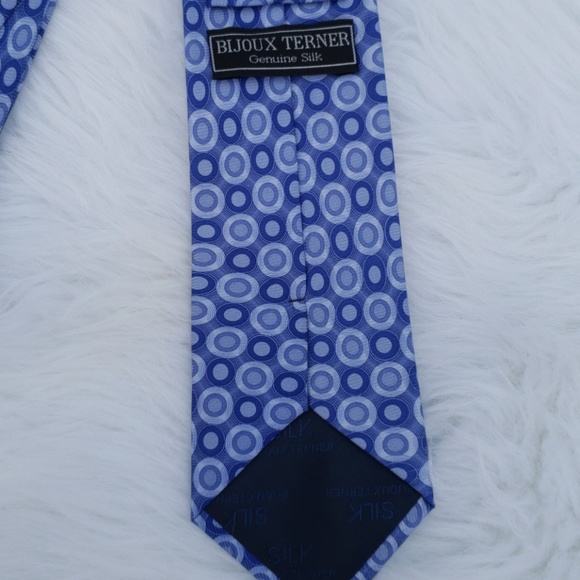 Silk Tie by Bijoux Terner - Picture 3 of 3